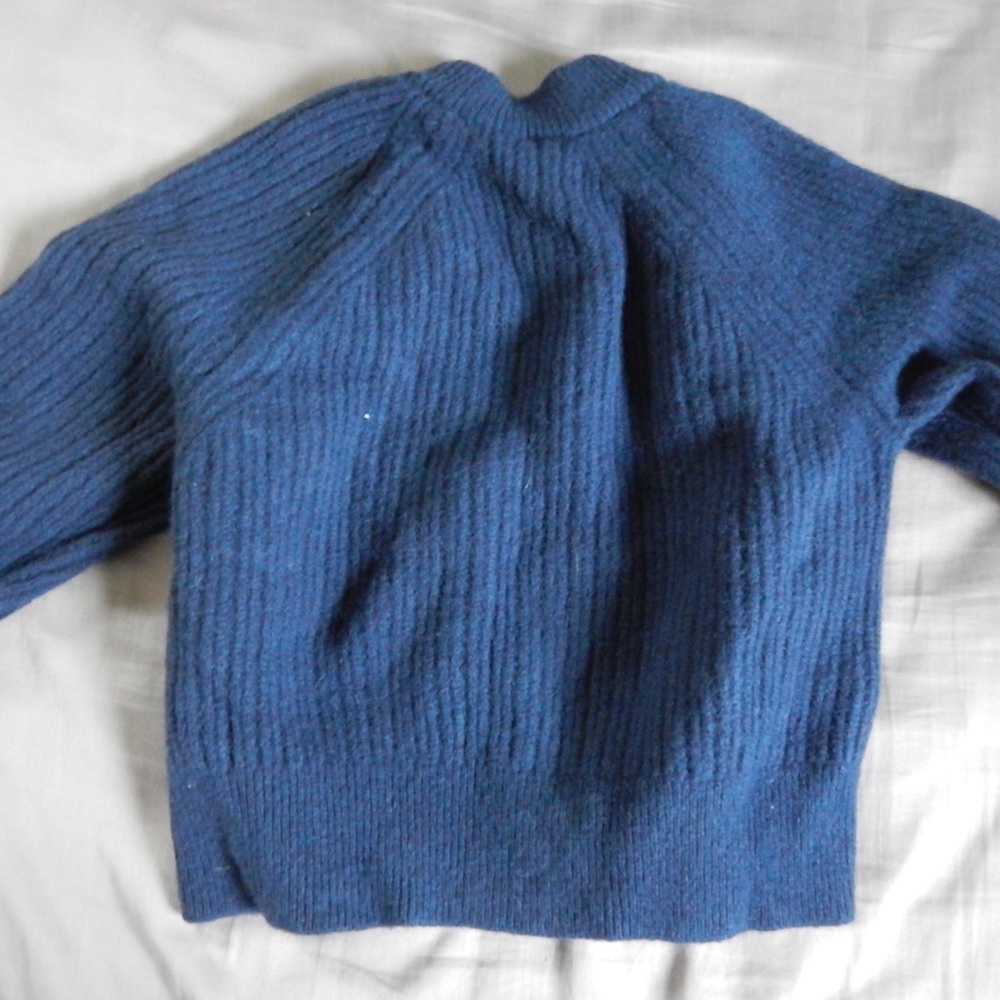 Sweater - Picture 2 of 3